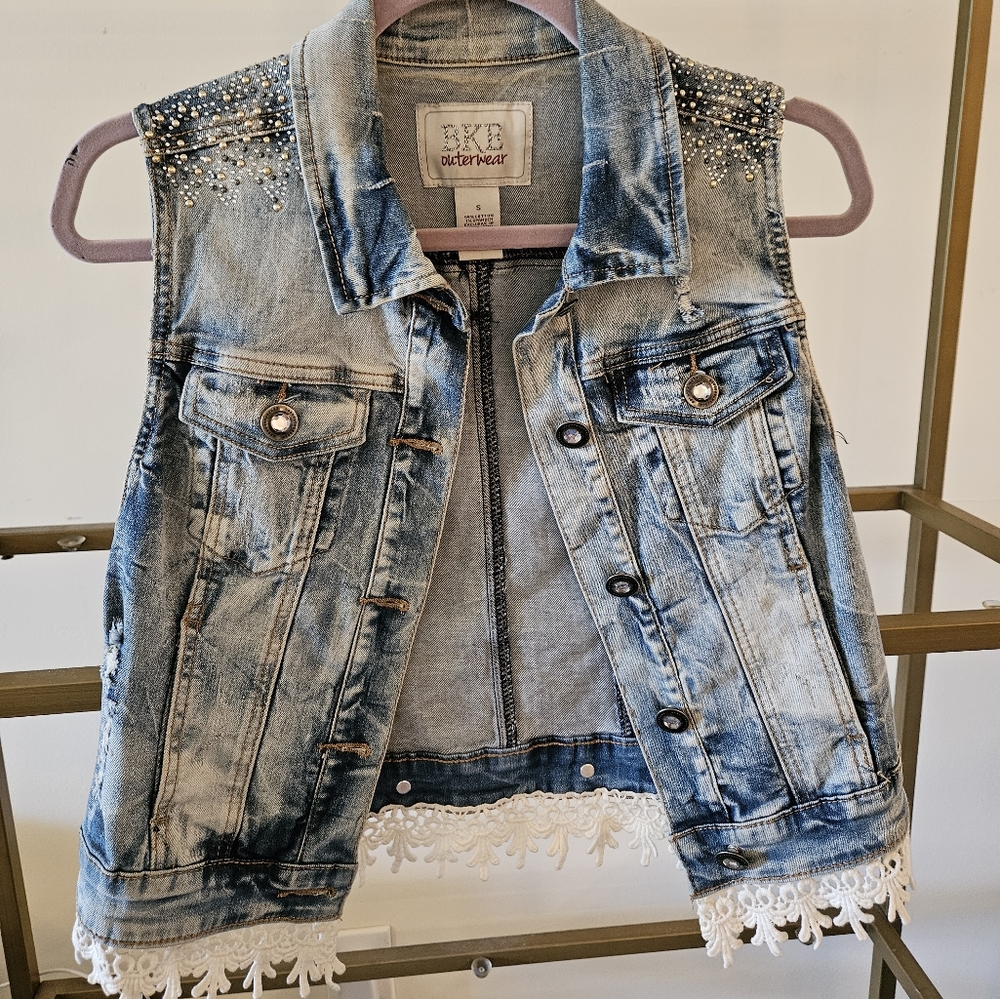 Jean Vest